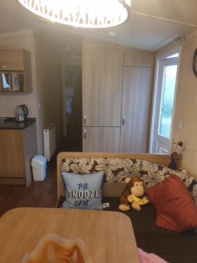 Ferienwohnung Swift Burgundy Prestatyn Exterior foto