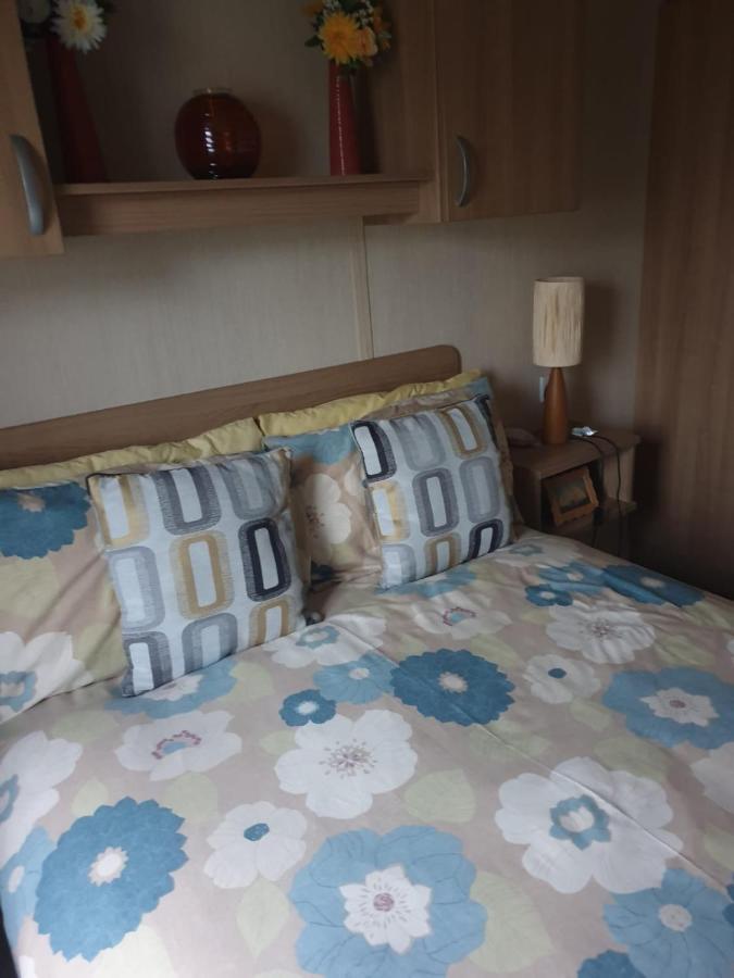 Ferienwohnung Swift Burgundy Prestatyn Exterior foto